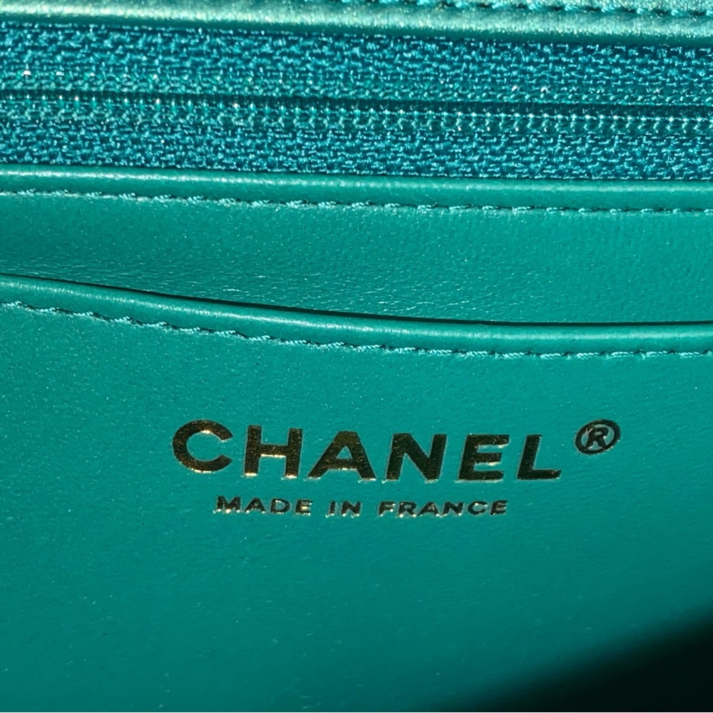 RARE NIB CHANEL IRIDESCENT GREEN CLASSIC MINI FLAP - Picture 13 of 17